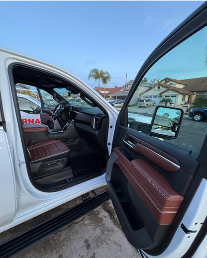 Inside & Out - Pollitos details