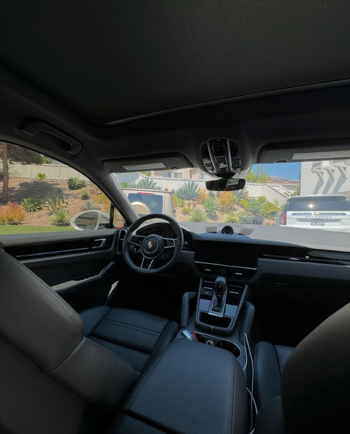 Interior detail - Pollitos details